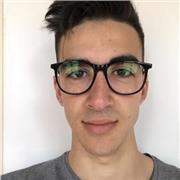 Doy clases de lengua castellana y literatura para poder ayudar a la gente con sus dudas y mejorar como profesor